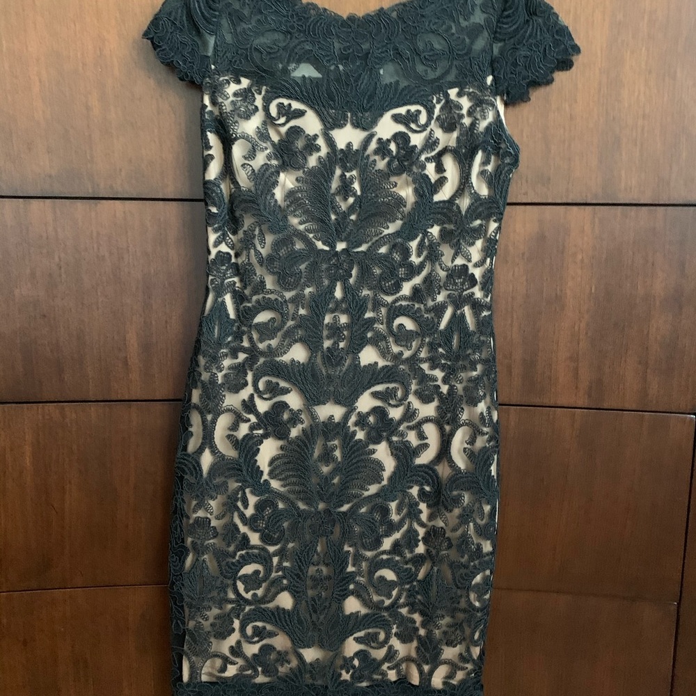 Tadashi Shoji black lace dress